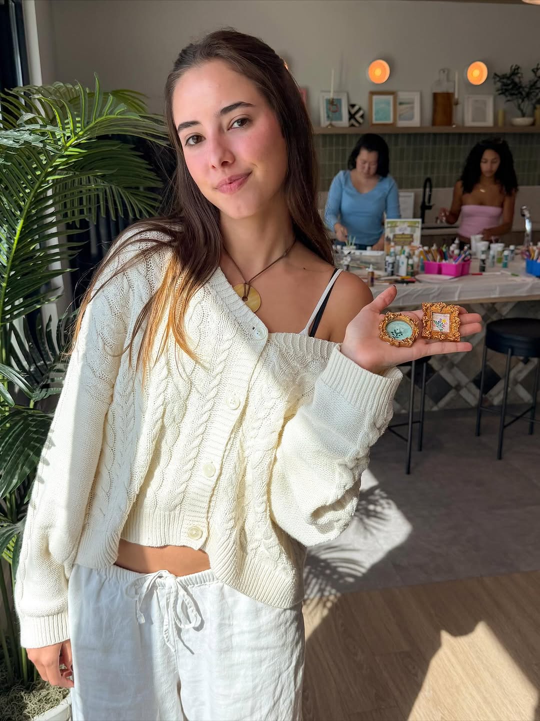 So much love for our residents, thanks for joining us today for another Coterie Market collab! \ud83d\udc9e\ud83c\udfa8 \nWe appreciate you for choosing to spend time with us on your study break and being the best part about NINE31\u2728\ud83e\udef6 @coteriemarketgnv \n\n