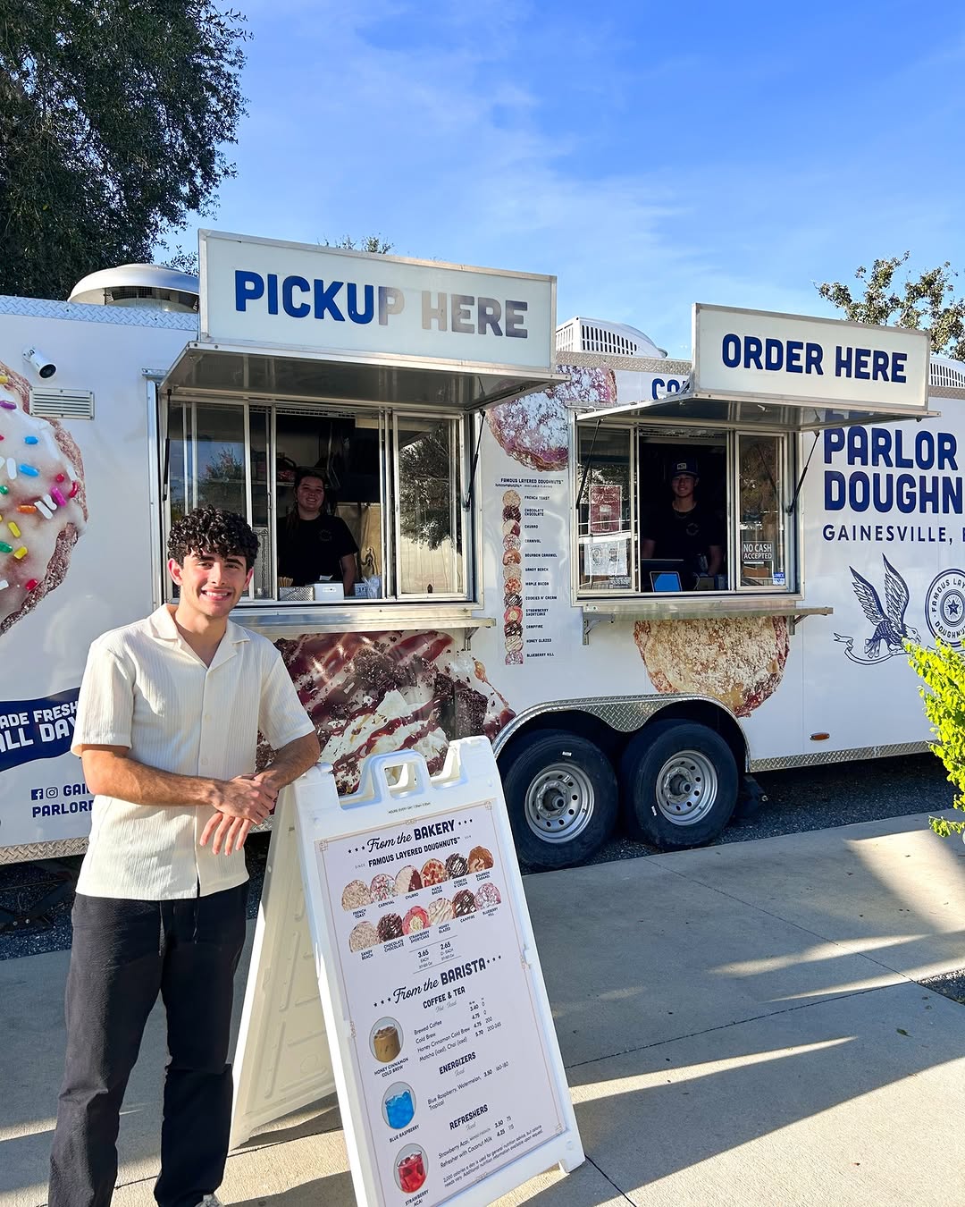 NINE31 Residents \u203c\ufe0f Swing by @gainesvilleparlor tomorrow for a sweet pick-me-up on us! \ud83c\udf69\n\nThe event will be from 10am - 12pm at the Midpoint Park and Eatery food trucks! \ud83c\udf6d\n\n