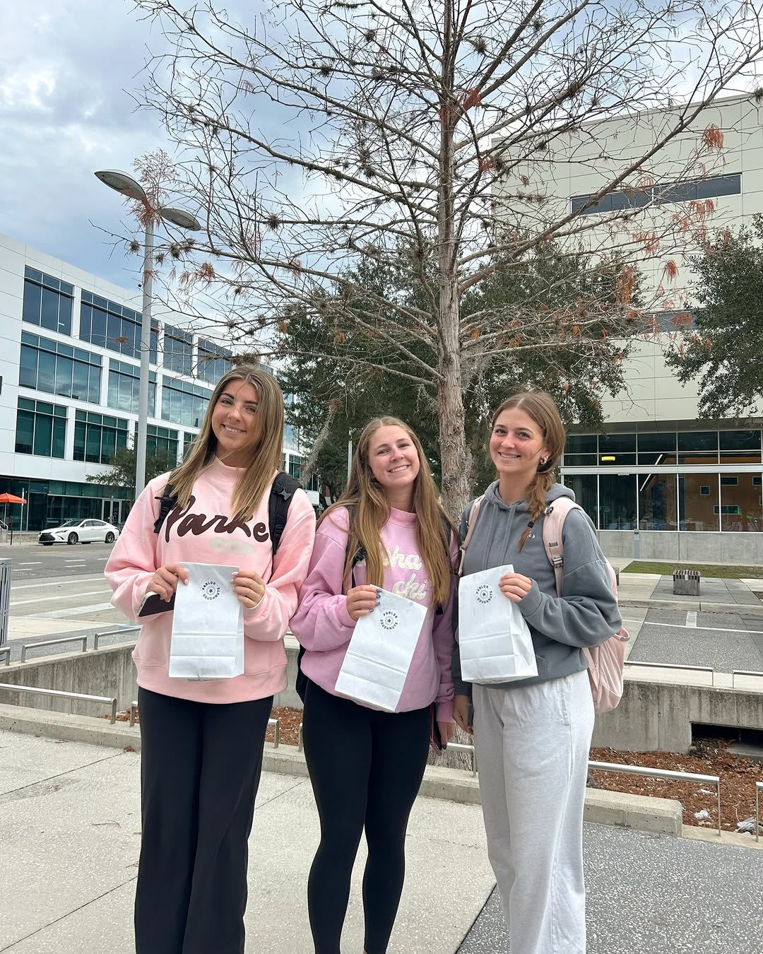 Free donuts make for a sweet start to the semester \ud83c\udf69\n\nShoutout to @gainesvilleparlor for being one of our favorite neighbors at NINE31 \u2600\ufe0f\ud83c\udf69\n\n